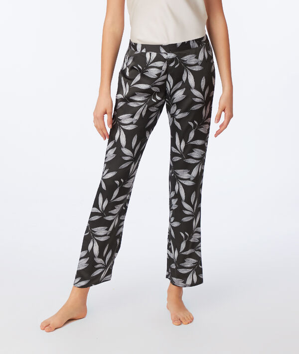 Pyjama 3 pièces imprimé floral kaki.