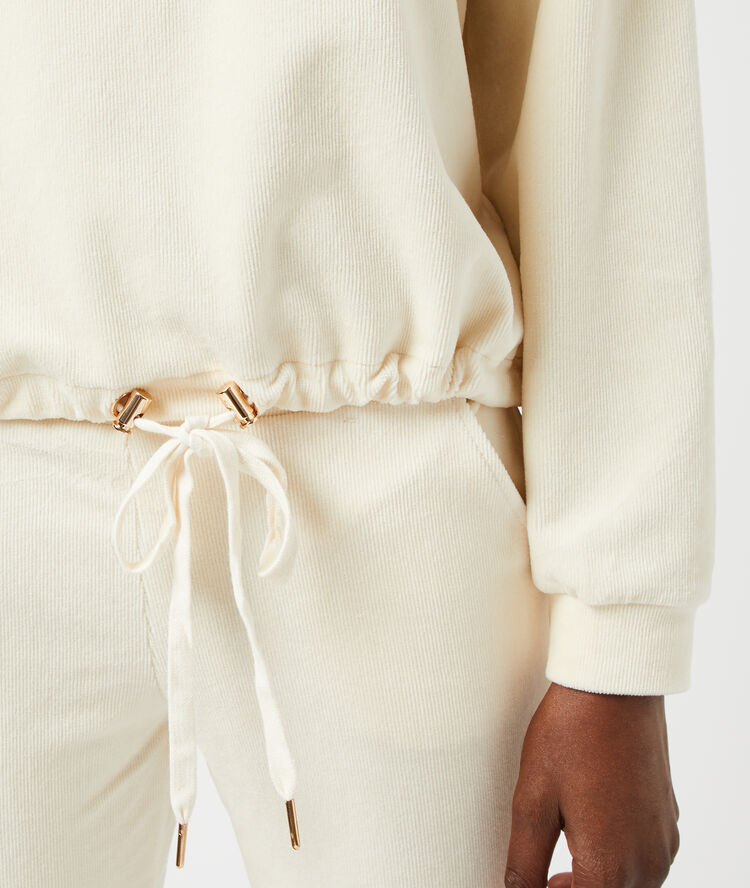 Sweatshirt avec lacet ecru.