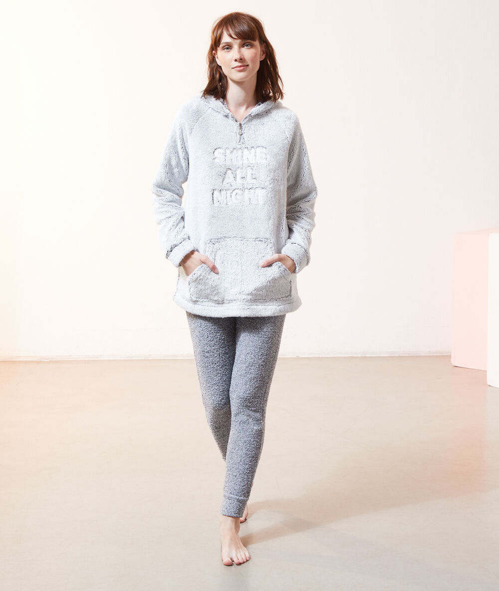 Pantalon homewear gris.