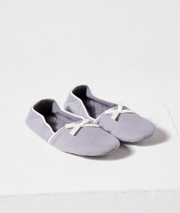 Chaussons ballerines avec pochon Chaussons ballerines avec pochon;${refinementColor}