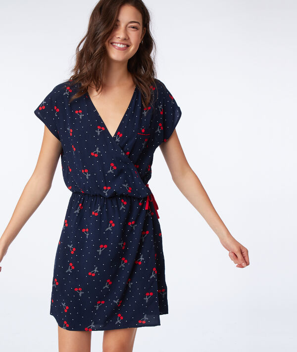 Chemise de nuit à motifs cerise Chemise de nuit à motifs cerise
