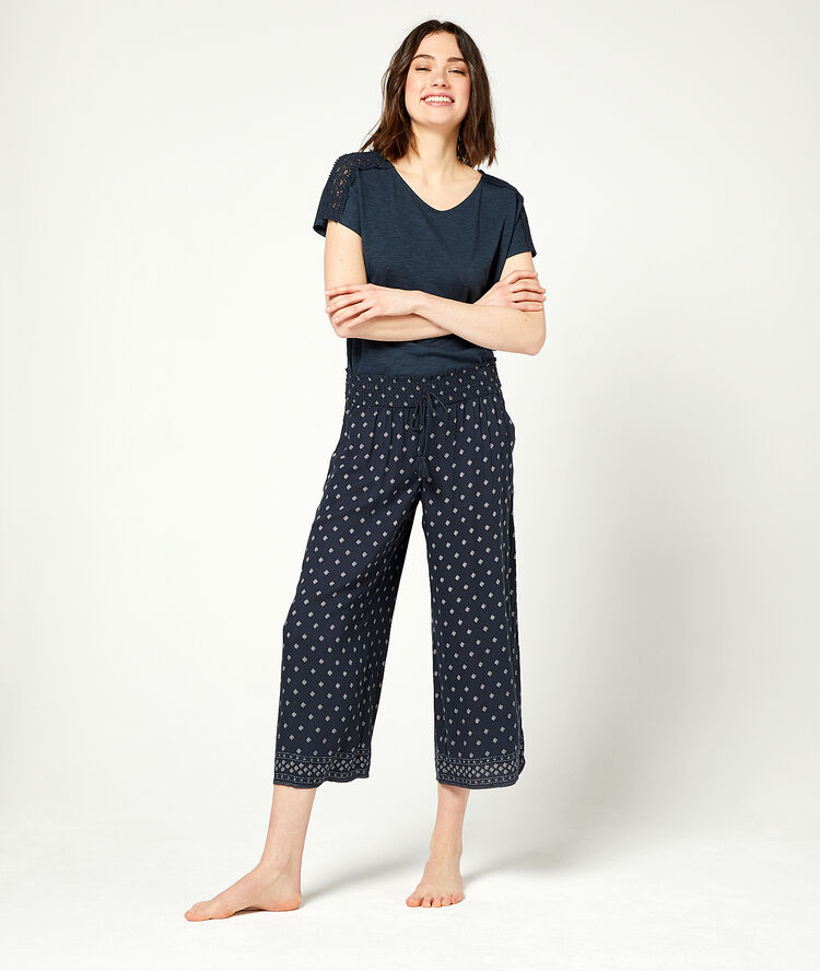 Pantacourt large ceinture smockée marine.