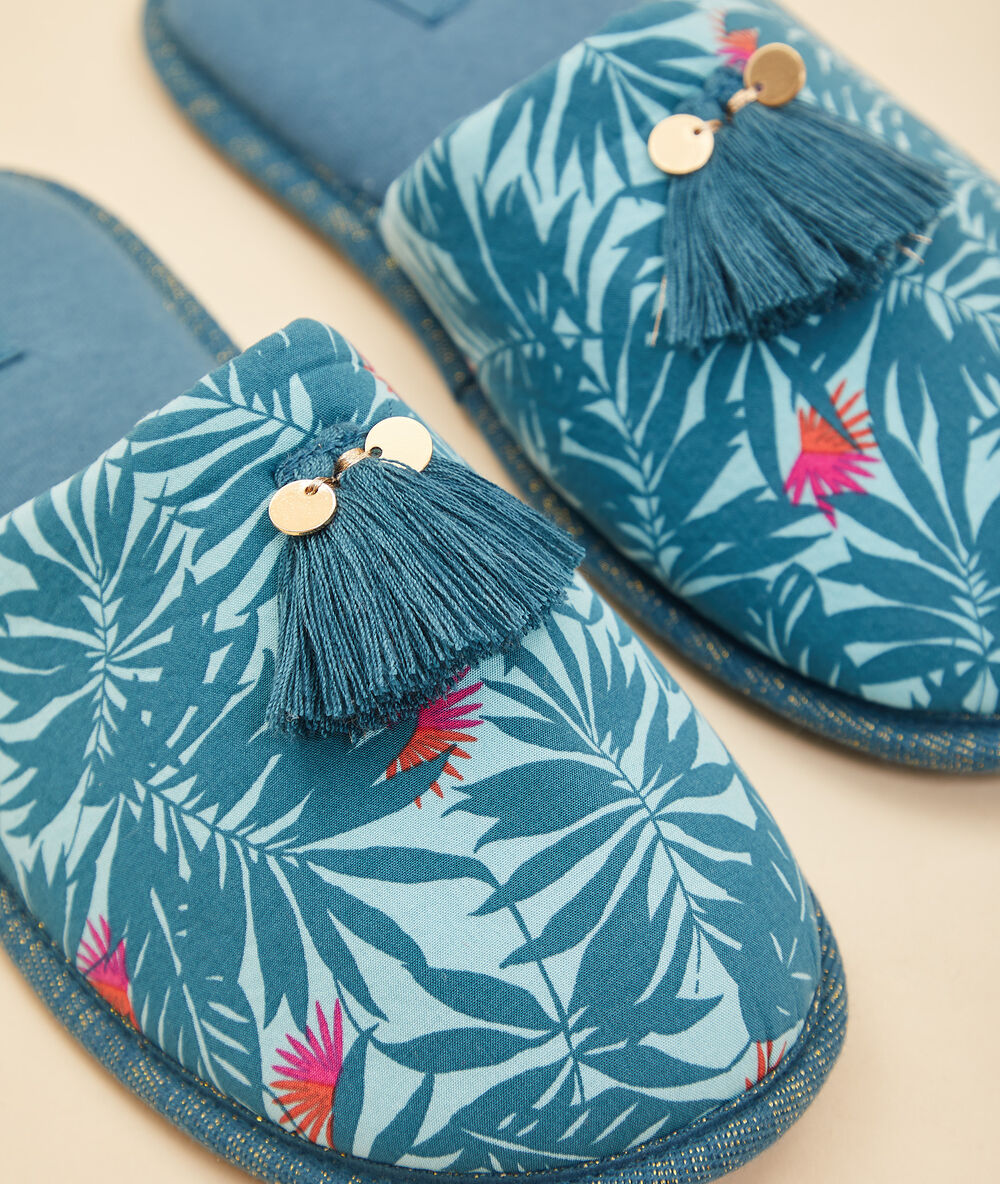 Chaussons mules bleu.