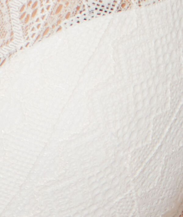 Soutien-gorge n°3 - triangle push-up, bonnets a/b/c ecru.