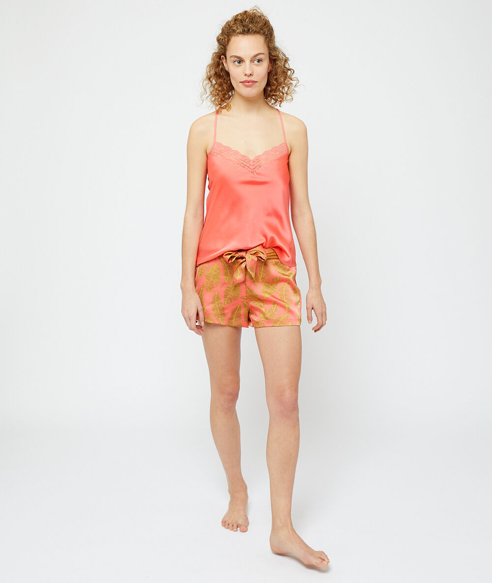 Short satiné ceinturé orange.
