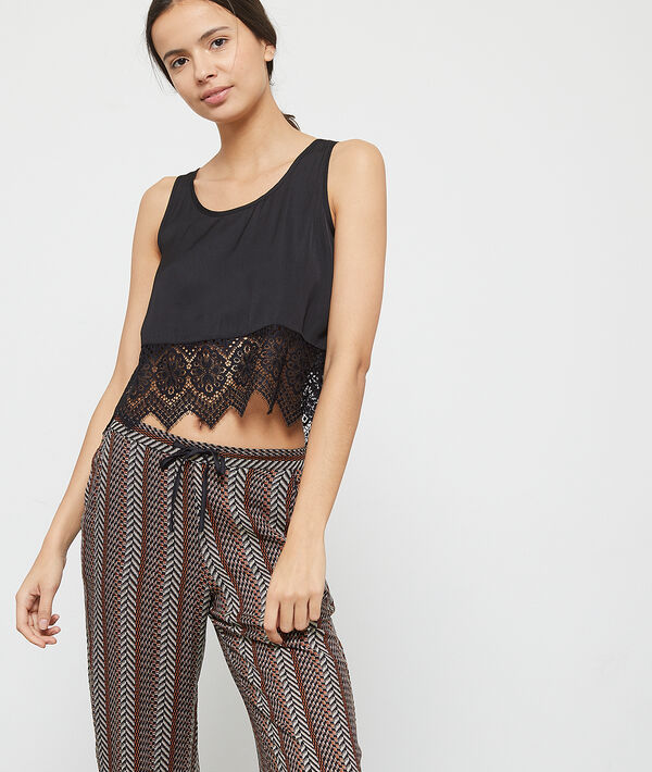 Top bas dentelle noir.