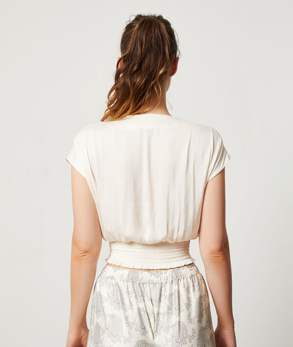 Top court satiné taille smockée Top court satiné taille smockée;${refinementColor}