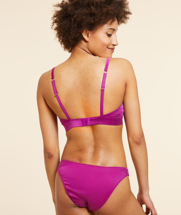 Triangle sans armatures en soie Triangle sans armatures en soie;${refinementColor}