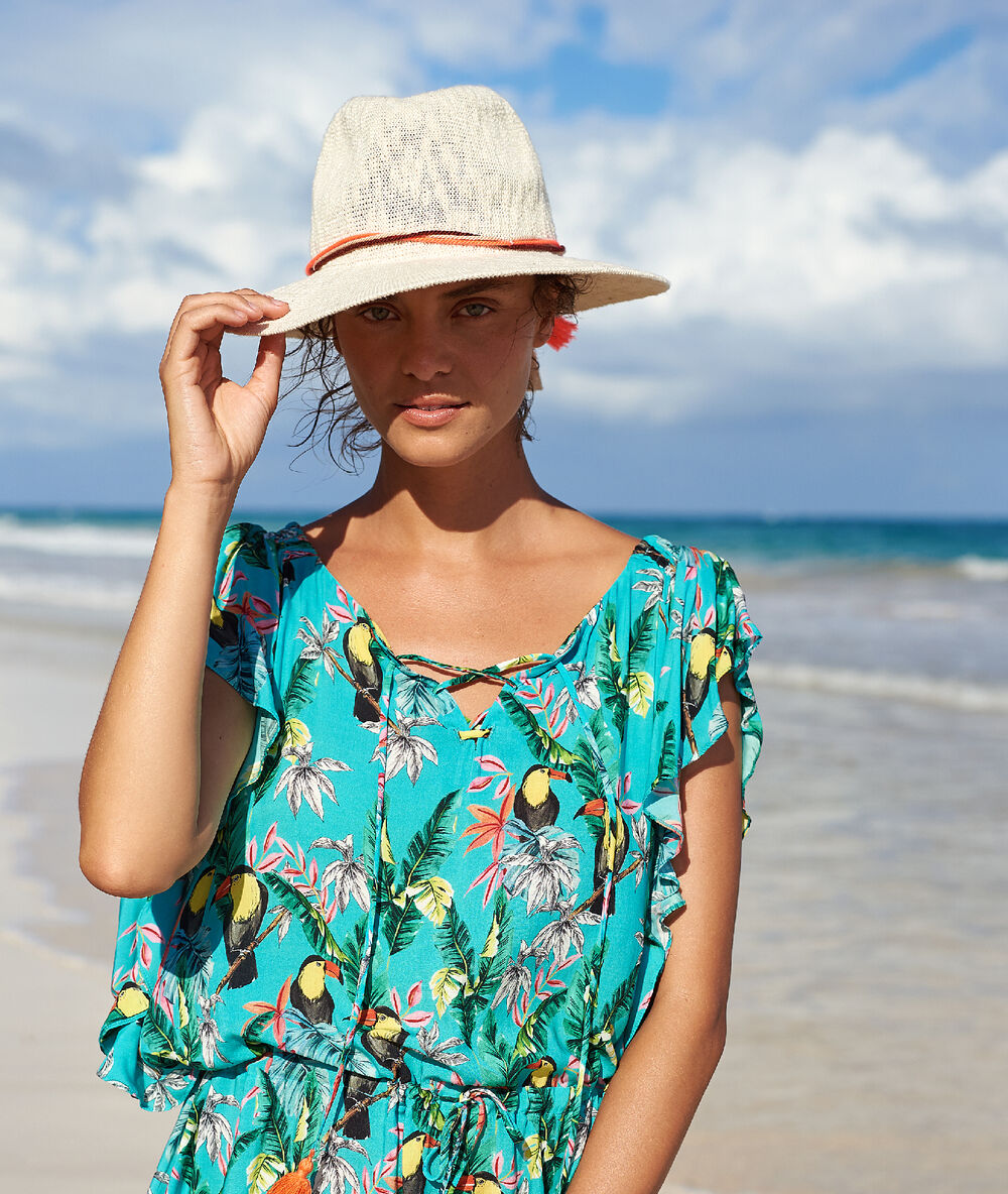 Chapeau de plage, détails pompons ecru.