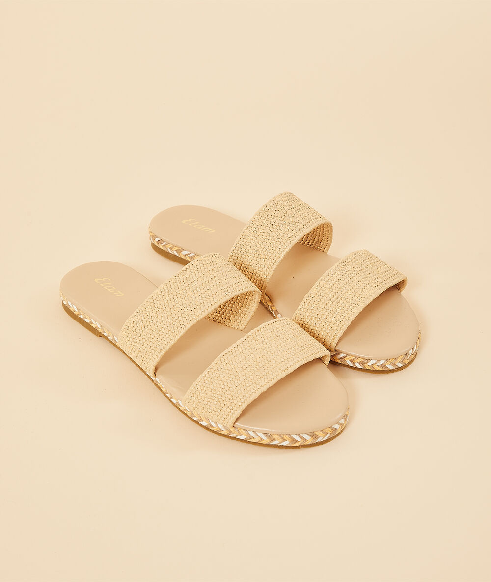Sandales effet paille beige.