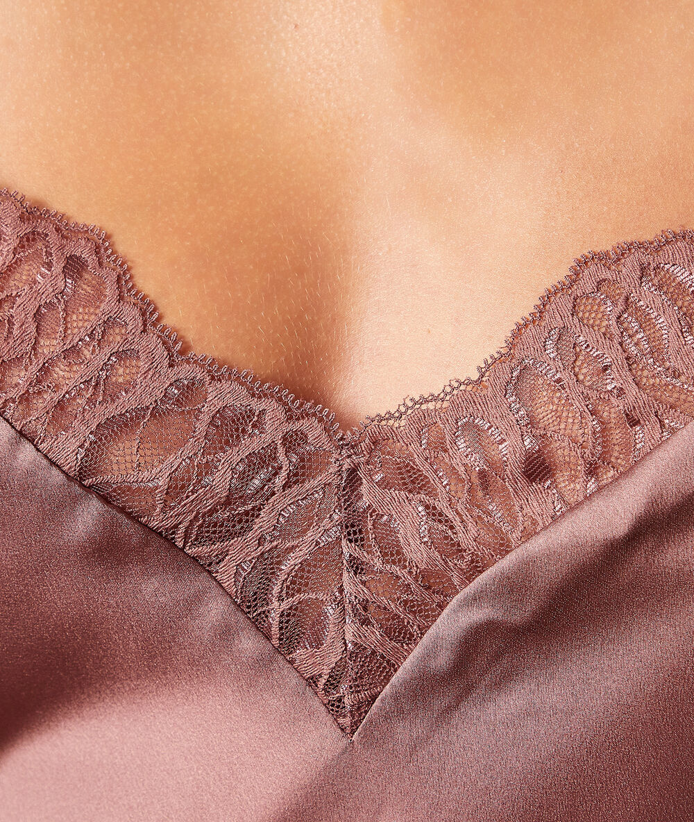 Caraco décolleté en dentelle marron.