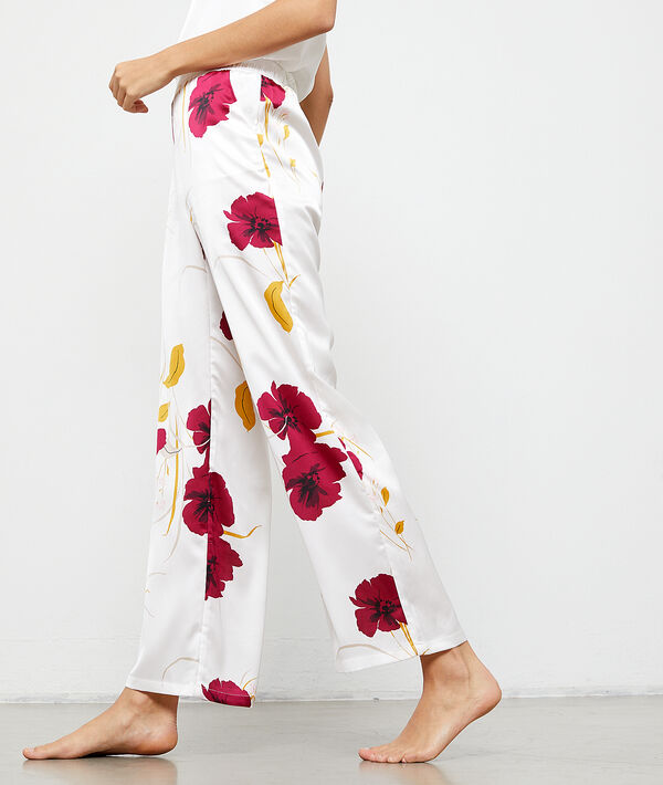 Pantalon satin imprimé fleuri ecru.