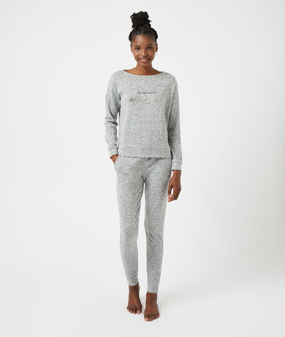 Pantalon homewear gris.