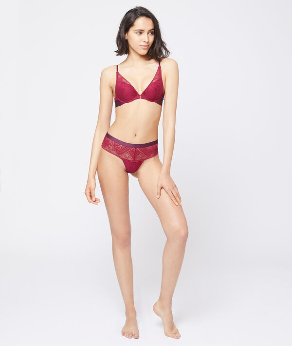 Soutien-gorge n°2 - push-up plongeant bordeaux grenat.