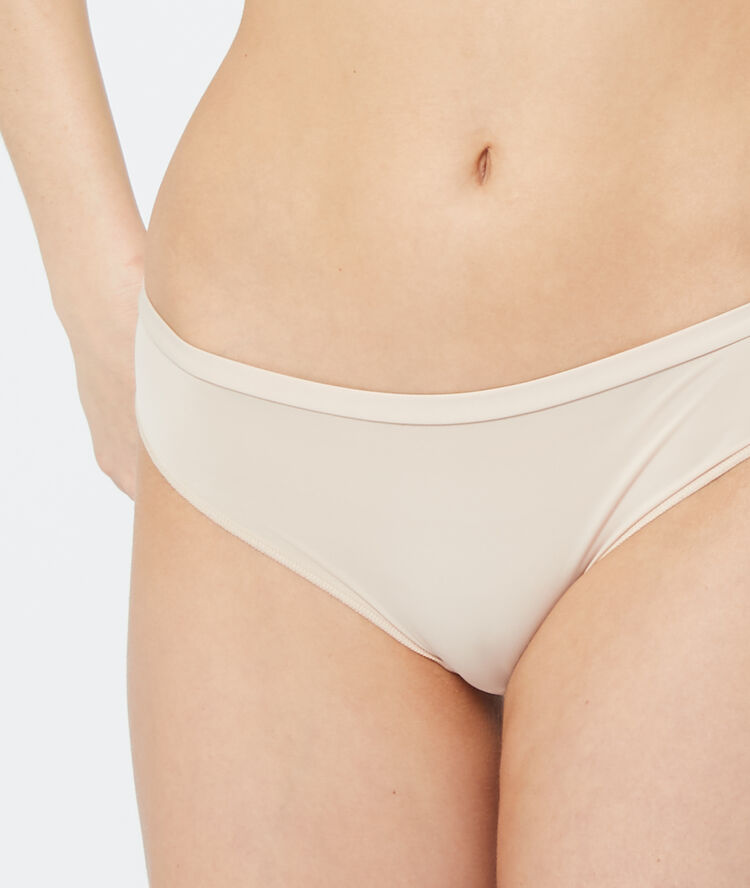 Slip en microfibre beige.
