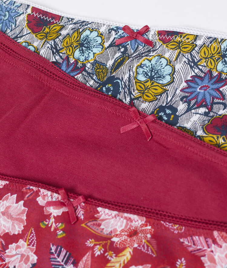 Lot de 3 shortys en coton rouge.