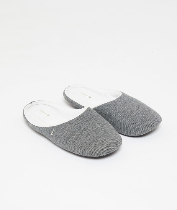 Chaussons nœuds brodés Chaussons nœuds brodés