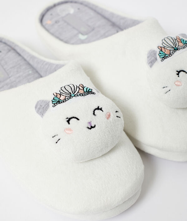 Mules à pompons chat ecru.