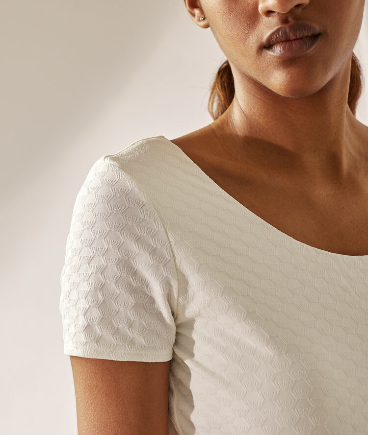 Maillot de bain une pièce, ceinturé avec boucle ecru.