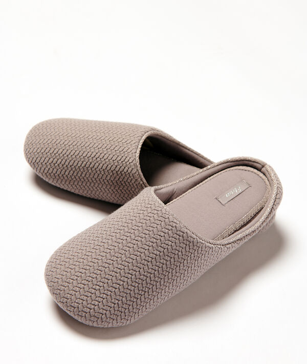 Chaussons Chaussons;${refinementColor}