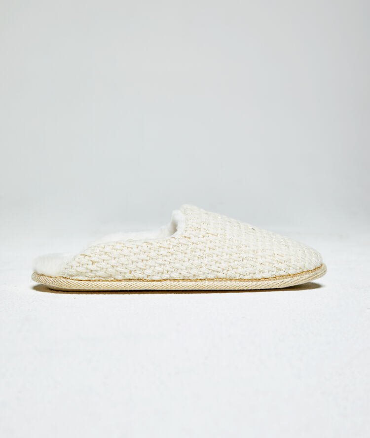 Chaussons mules ecru.