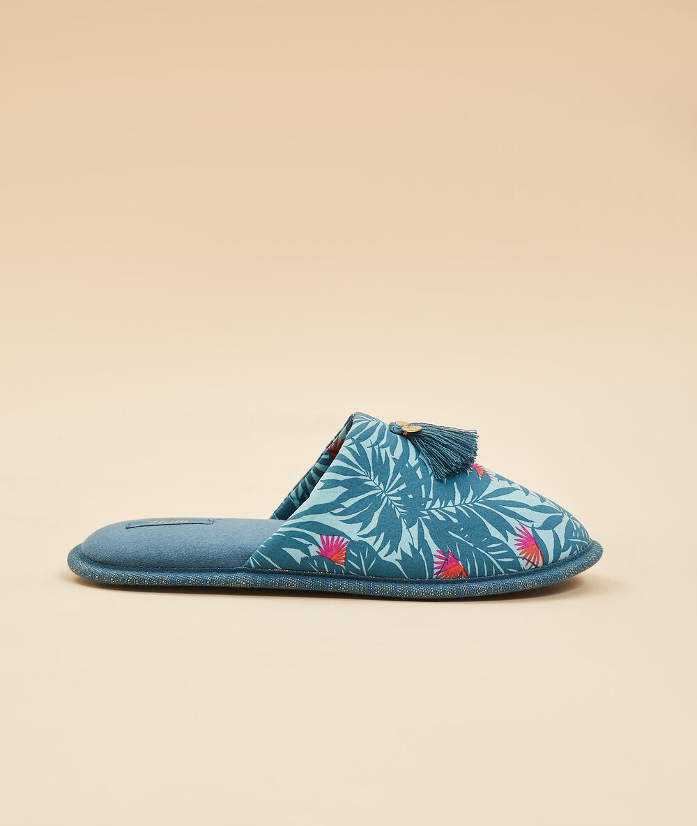 Chaussons mules bleu.