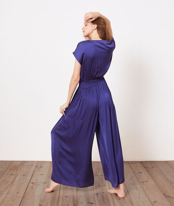 Combinaison pantalon satinée Combinaison pantalon satinée;${refinementColor}