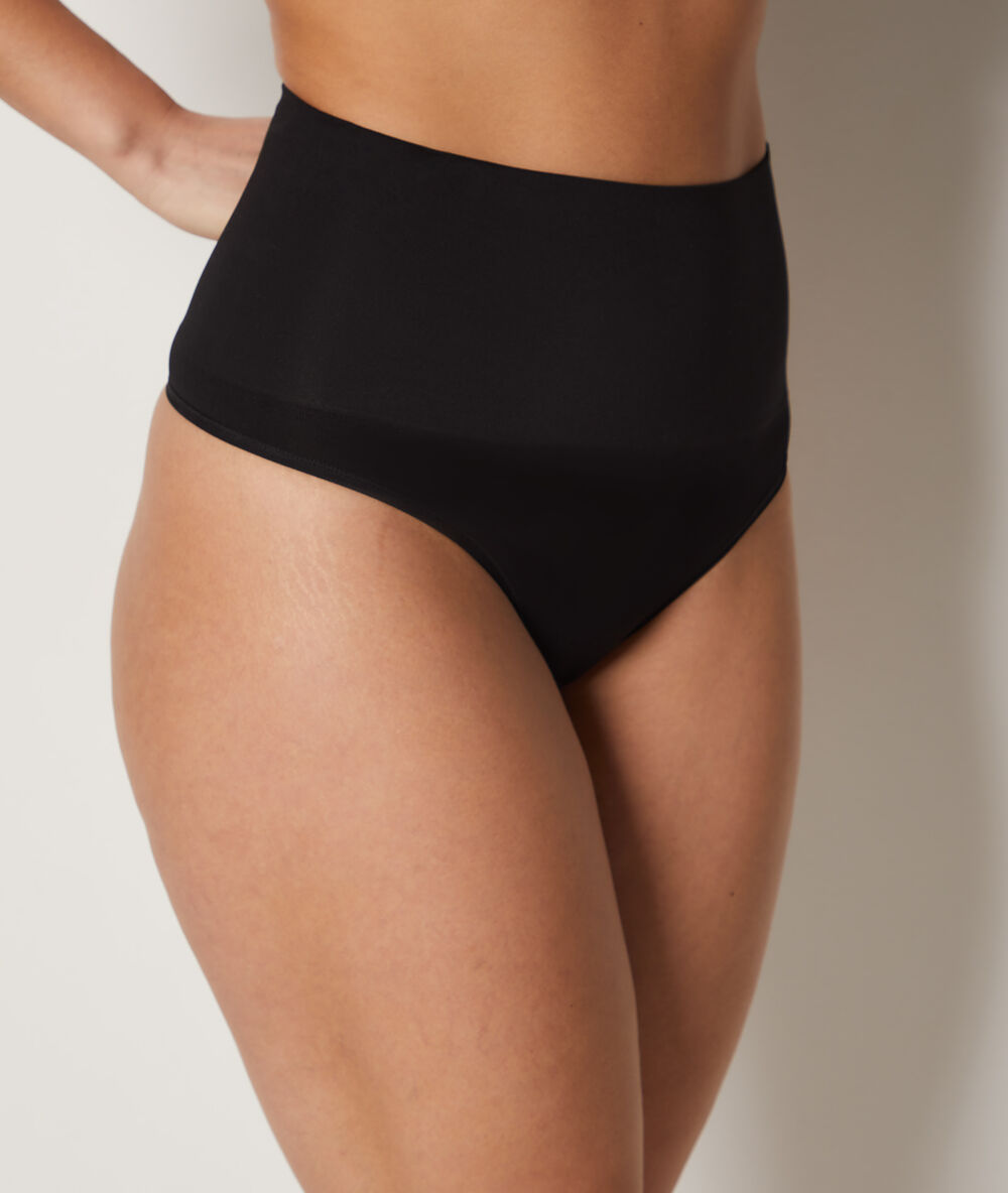 String taille haute - maintien médium noir.