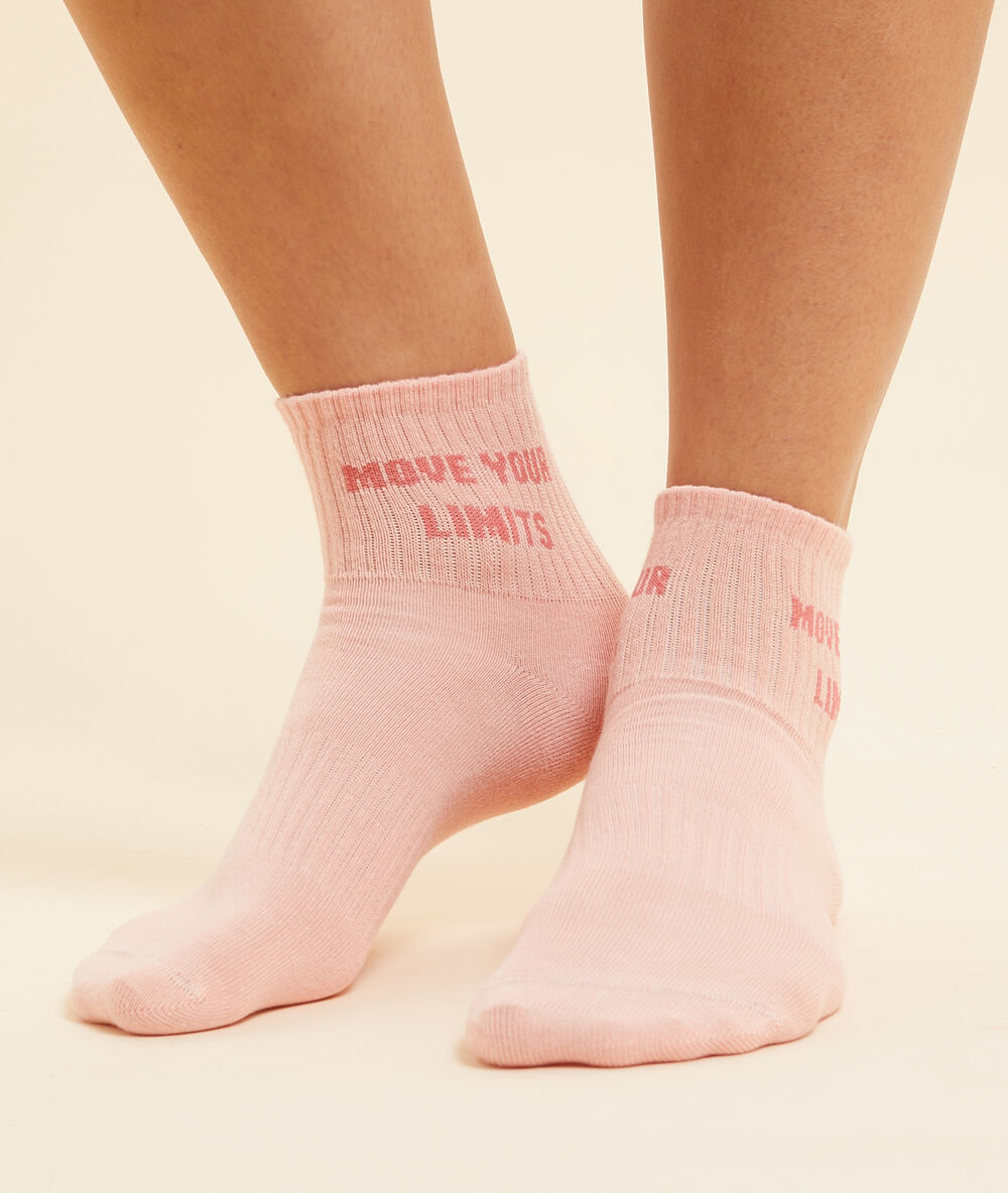 Chaussettes de sport "move your limits" rose poudre.