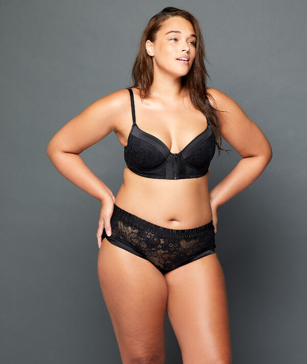Soutien-gorge n°4 - ampliforme light en dentelle noir.