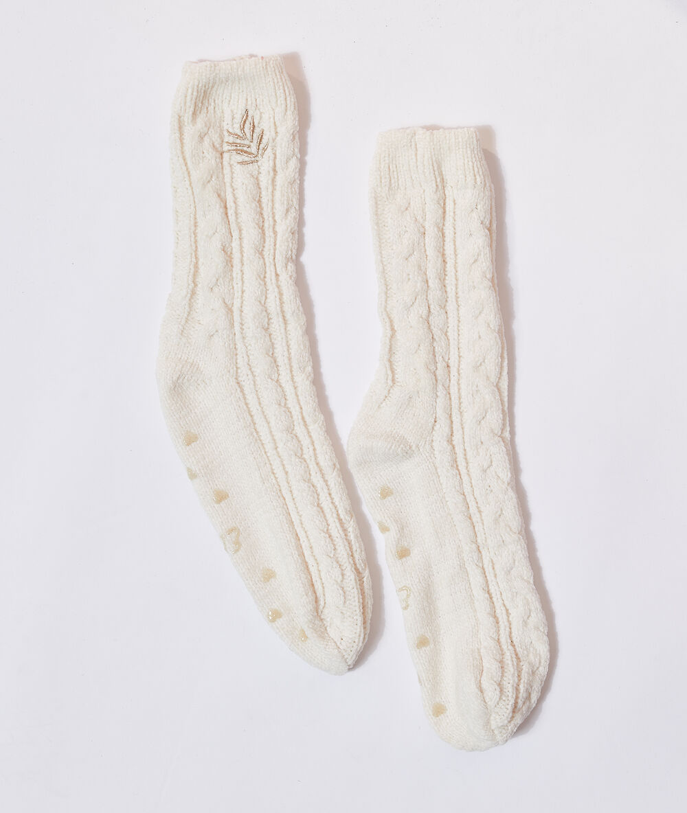 Chaussettes tricot ecru.