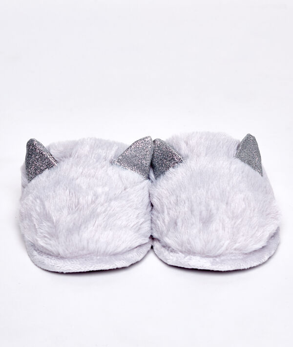 Chaussons fourrés oreilles de chat gris.