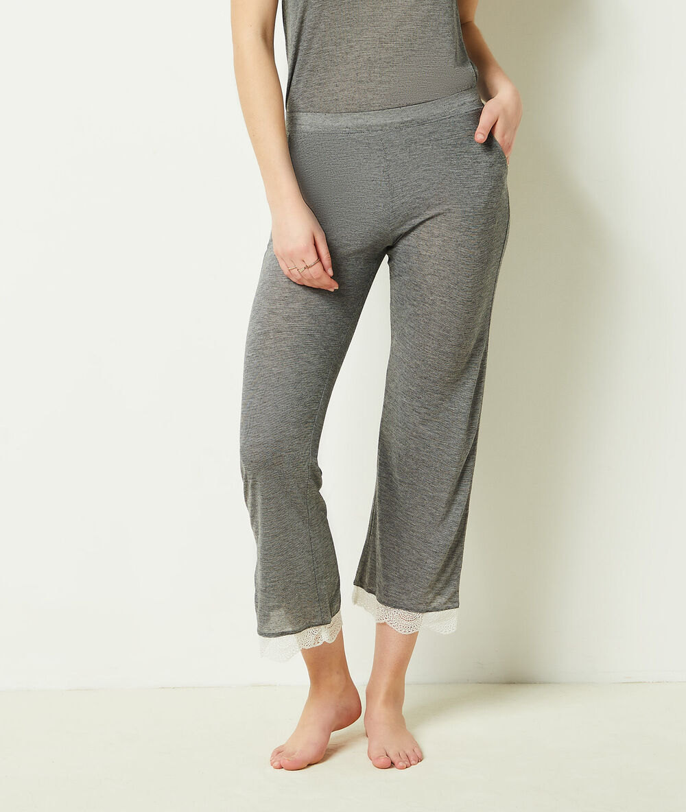 Pantalon de pyjama 7/8 gris.