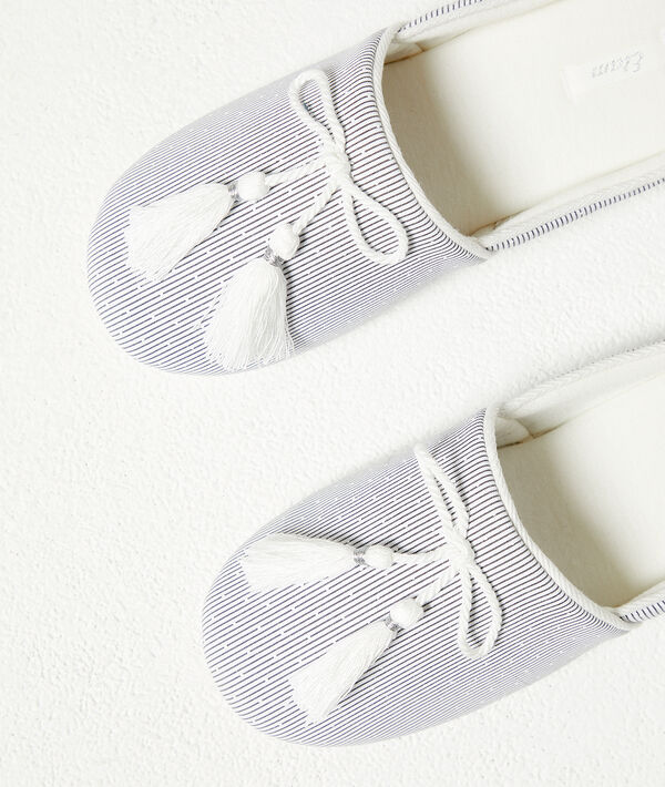 Chaussons mules Chaussons mules;${refinementColor}
