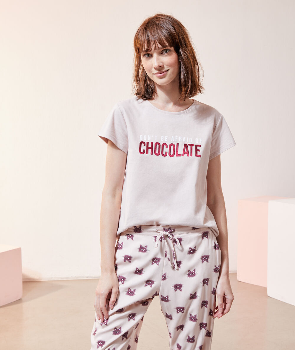 T-shirt "don't be afraid of chocolate" rose.