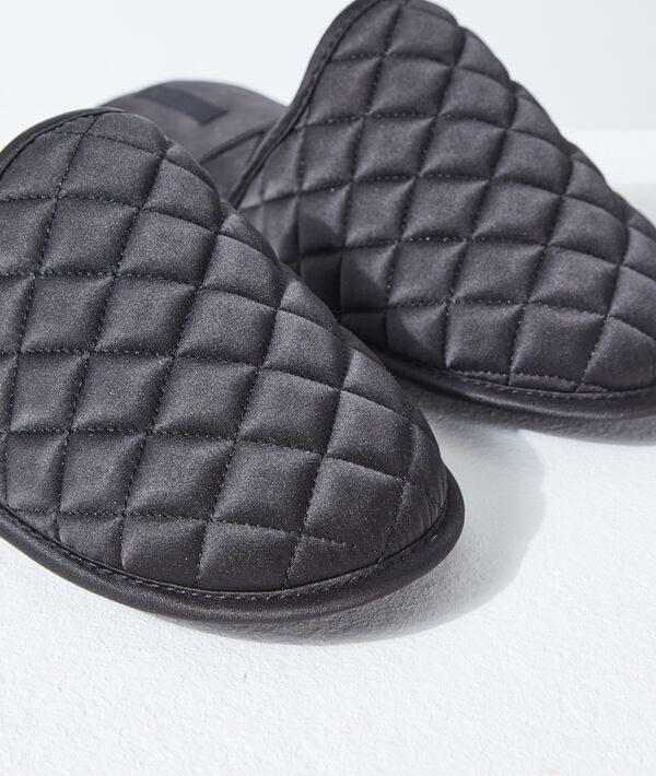 Chaussons mules matelassées Chaussons mules matelassées;${refinementColor}
