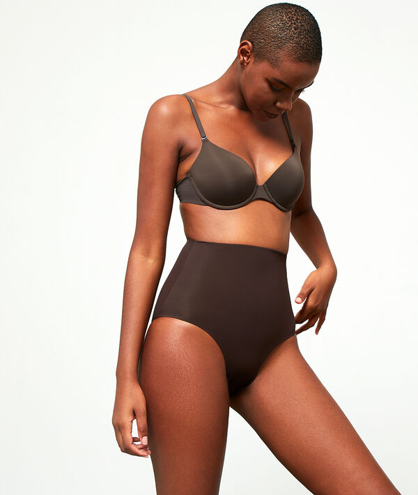 Culotte taille haute - niveau 3 : silhouette remodel&eacute;e chocolat.