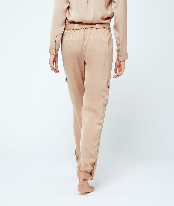 Pantalon satiné cargo Pantalon satiné cargo;${refinementColor}