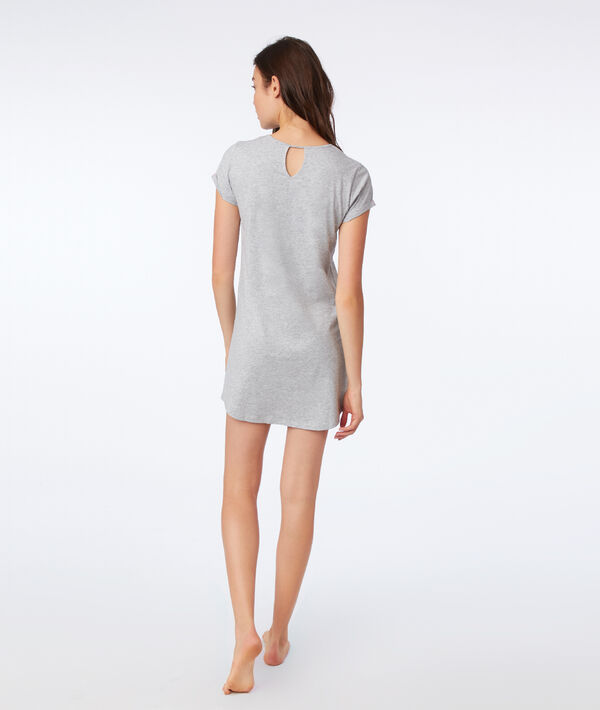 Chemise de nuit en coton bio gris.