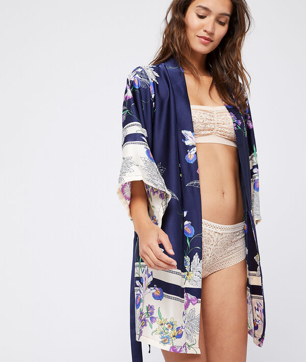 Kimono satiné imprimé fleuri bleu.