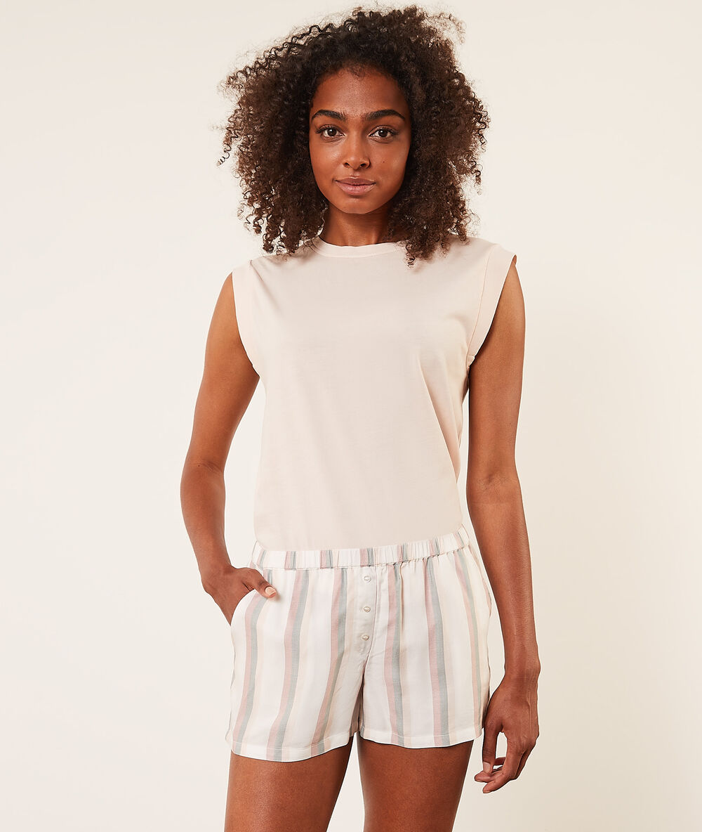 Top manches courtes rose poudre.