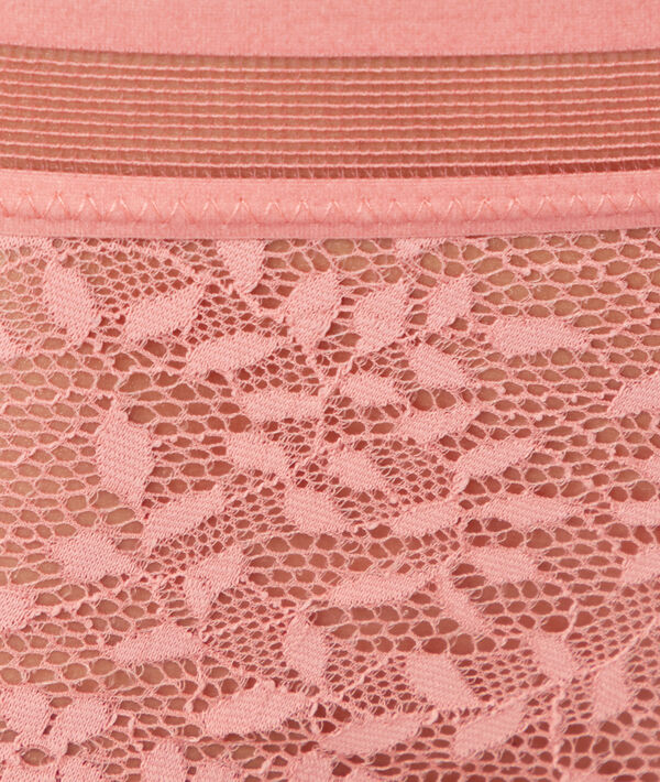 Hipster en dentelle florale rose.