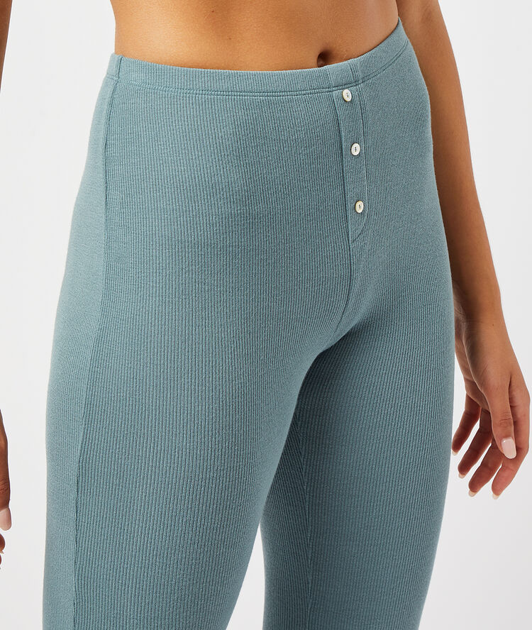 Pantalon côtelé celadon.