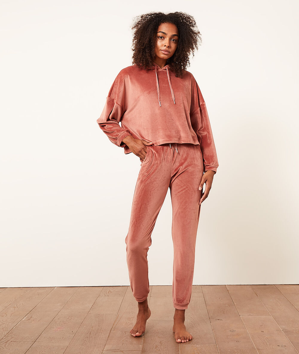 Pantalon jogger en velours rose.