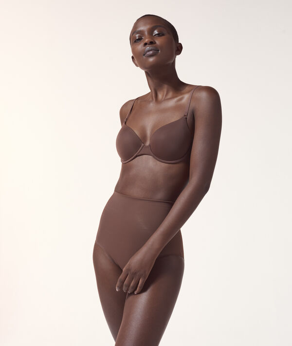 Culotte taille haute - niveau 3 : silhouette remodel&eacute;e marron.