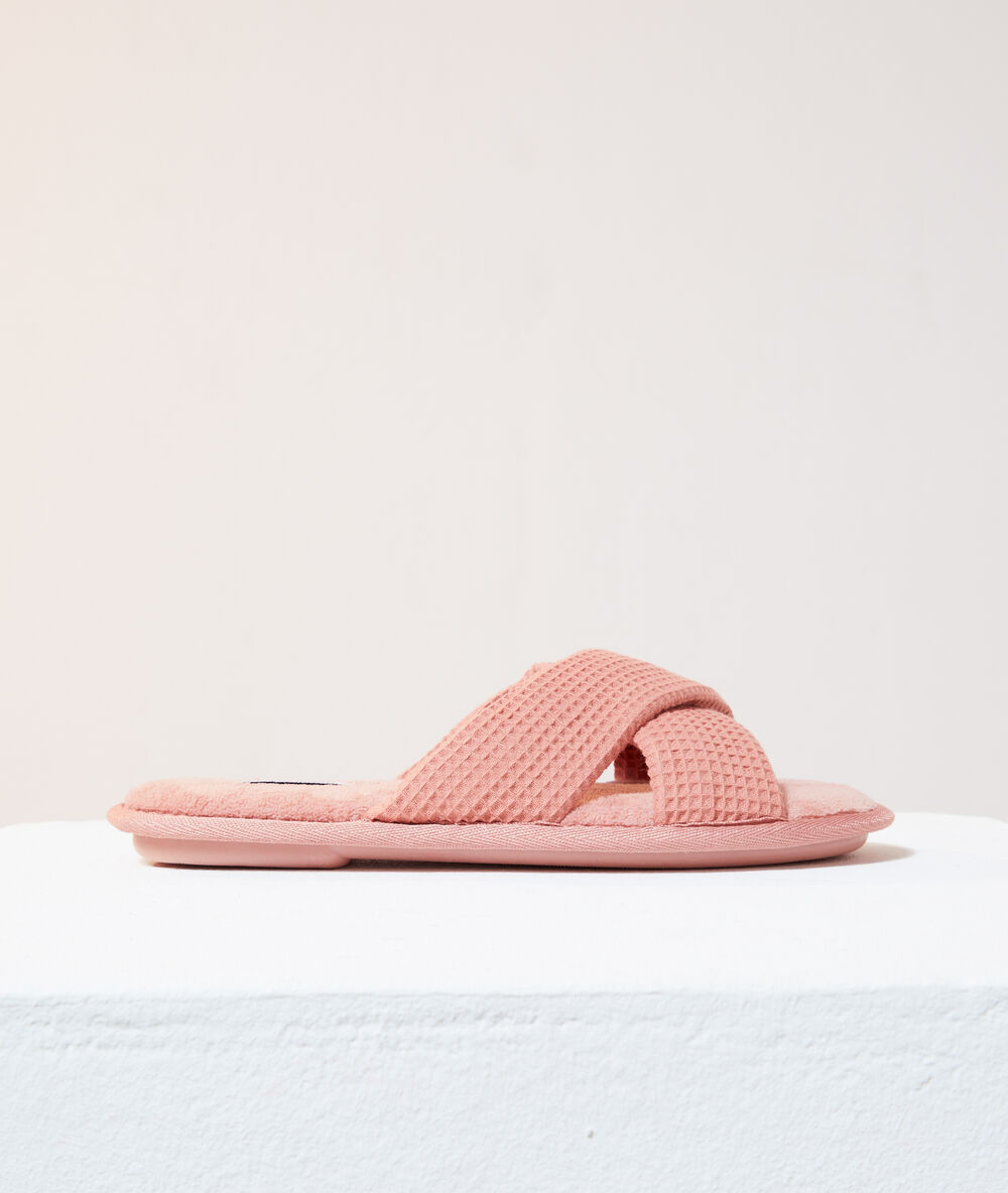 Mules ouvertes rose.