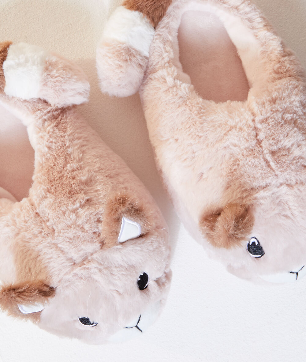 Chaussons ouverts écureuil beige.
