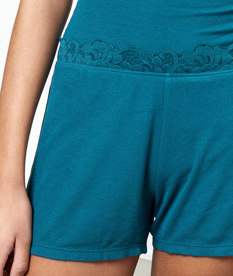 Short ceinture en guipure bleu.