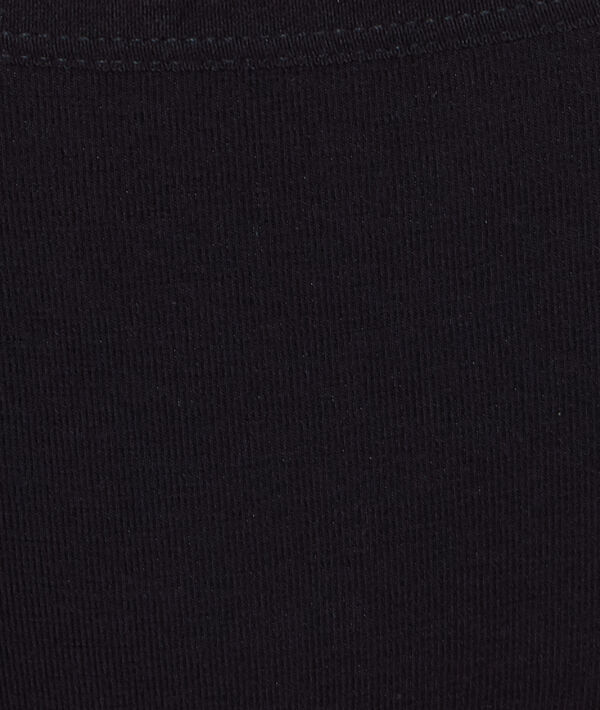 Shorty en coton noir.