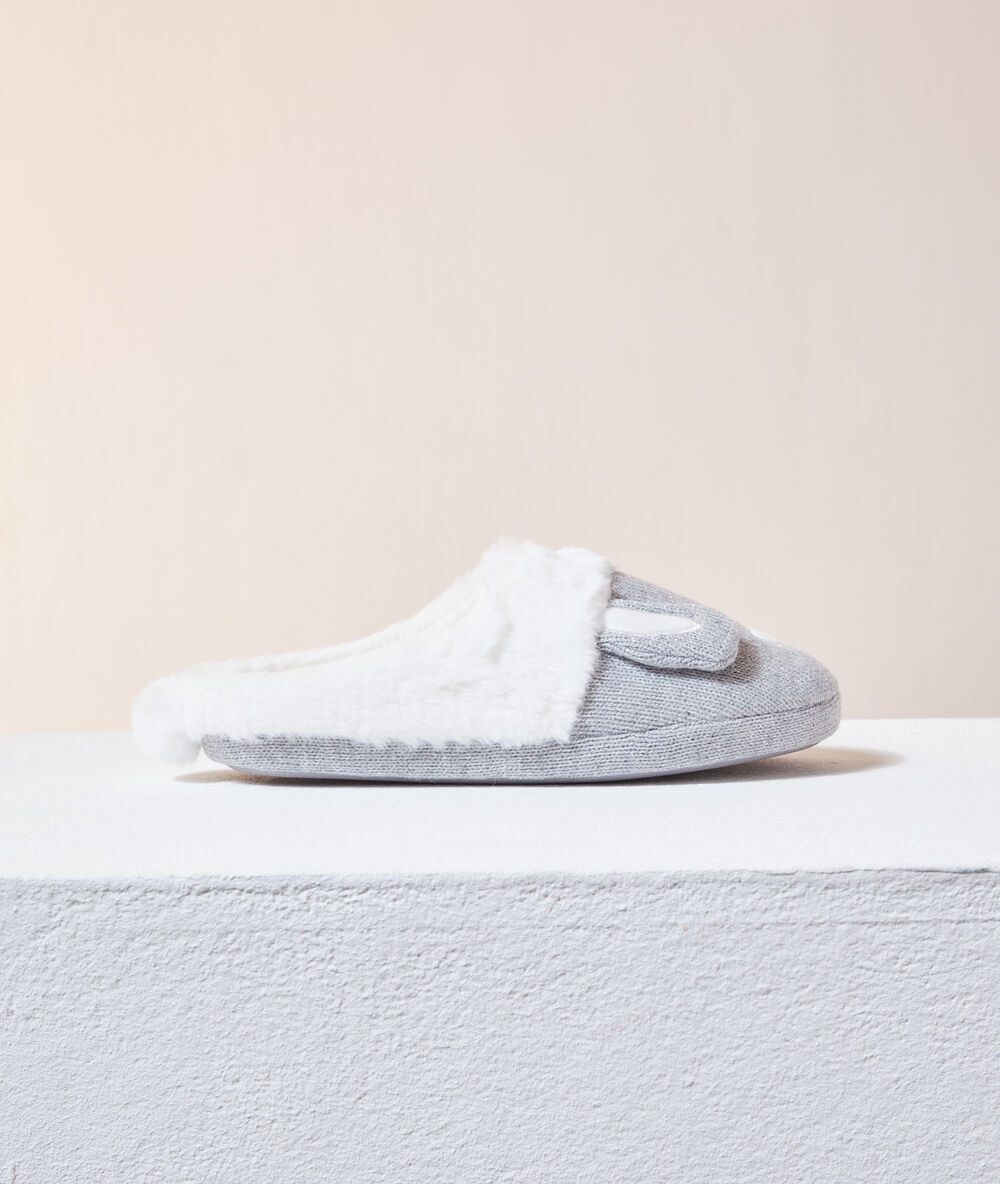 Chaussons mules lapin gris.